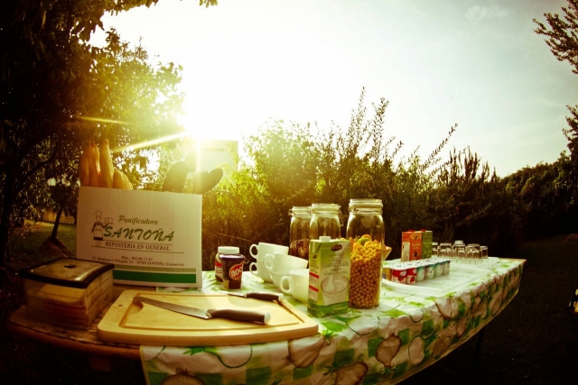 Desayuno antes de hacer surf.jpg